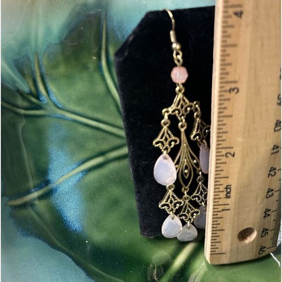 4” Vintage Chandelier Earrings Pink & Gold Tone - Picture 3 of 4